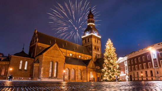 Os destinos mais mágicos do mundo para viver um Natal inesquecível em 2025