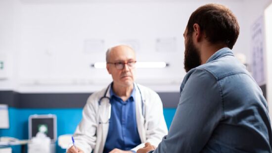 Urologistas reforçam que hábitos saudáveis e exames regulares reduzem riscos do câncer de próstata