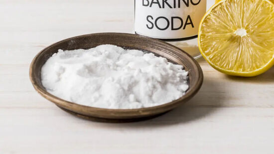 Por que misturar água oxigenada com bicarbonato é tão eficaz