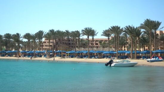 No Mar Vermelho, turistas exploram recifes de corais, ilhas paradisíacas e passeios únicos por menos de R$ 200