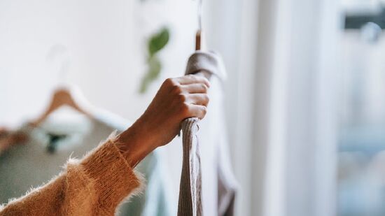 Pessoas com baixa autoestima costumam optar mais pela utilização de cores que transmitem reserva e autocontrole