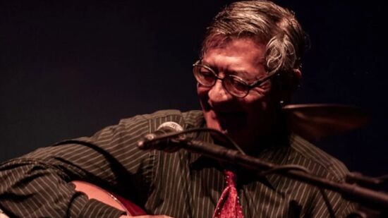 Julio Reny é o autor de 'Amor & Morte', 'Jovem Cowboy' e 'Não Chores, Lola'