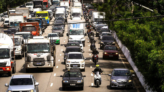Retomada do transporte de moto por app deve alterar o trânsito 