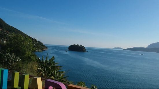 Três dias de viagem em Ilhabela entre praias paradisíacas, cachoeiras escondidas e passeios de jipe