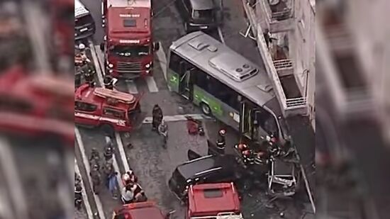 Uma adolescente ficou gravemente ferida com quadro de traumatismo craniano