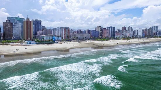 Comentário de ator reacende discussão sobre modernização no litoral paulista