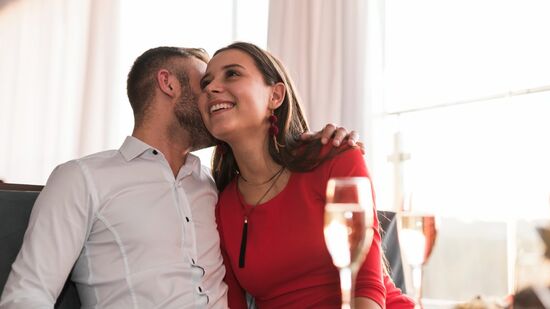 A atratividade de alguém é composta principalmente pela sua linguagem corporal