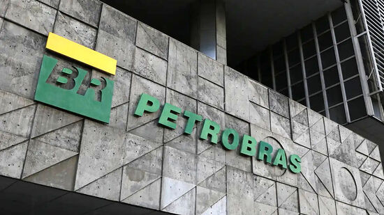 Petrobras busca não apenas expandir sua capacidade produtiva, mas também movimentar a economia