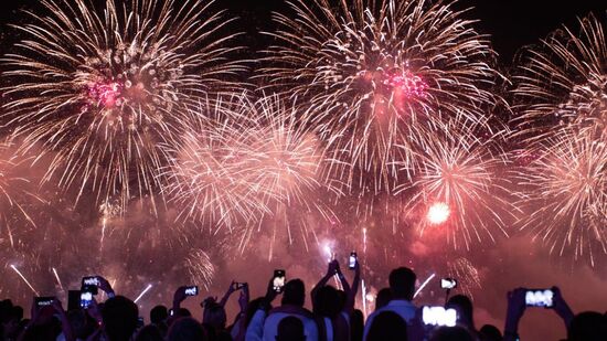 Passar o ano novo na praia é sucesso entre os paulistas