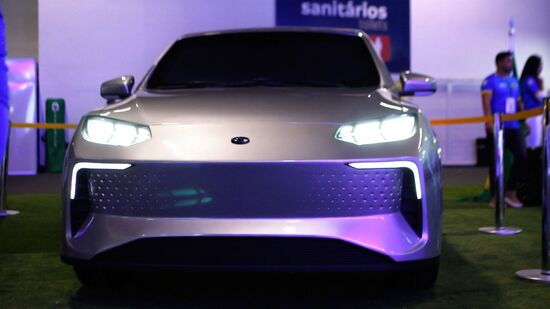 Mock-up do coupê 459 está exposto no estande da Lecar no Salão do Automóvel