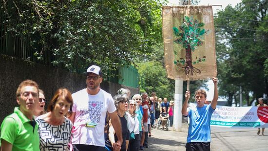 Protesto de moradores em volta do Bosque dos Salesianos, no último sábado