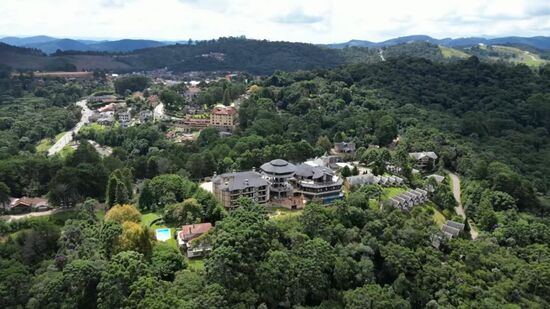 Cidade tem clima europeu a preços bem mais baixos do que sua vizinha, Campos do Jordão 