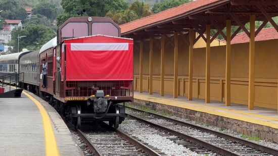 Esse passeio de trem está mais próximo do que você imagina