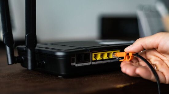 Segundo a Anatel, o Brasil descarta milhões de dispositivos eletrônicos por ano, incluindo roteadores