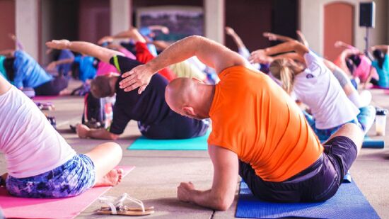 Hábitos físicos e alimentares adotados aos 30 têm efeito comprovado sobre a saúde aos 70