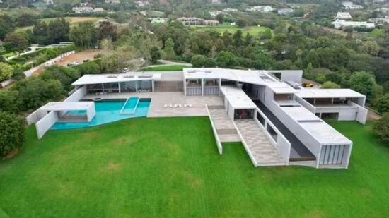 Mansão mais cara da Califórnia tem vista para o Pacífico 