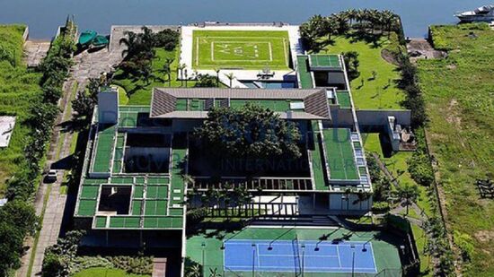 Estrutura inclui ainda heliponto e pista de pouso para aeronaves de pequeno porte