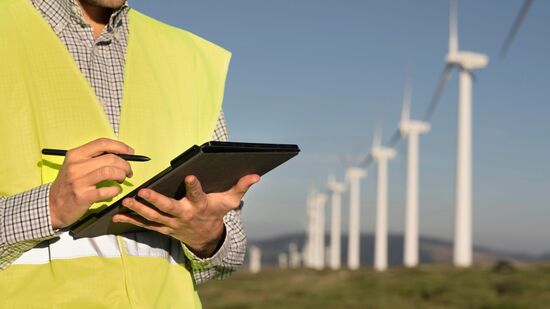 Setor enfrenta falta de mão de obra qualificada e exige formação técnica para suprir a demanda