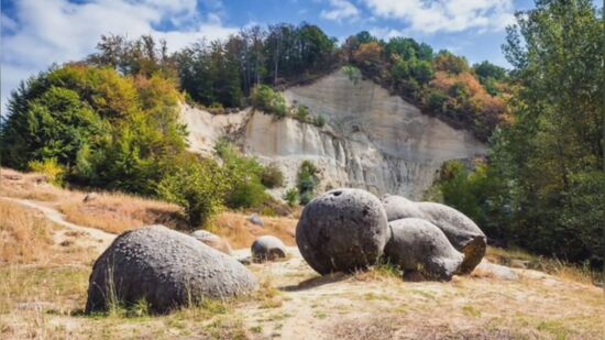 O crescimento dessas rochas, intriga cientistas no mundo todo