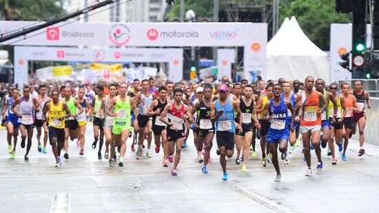 A São Silvestre é, ao mesmo tempo, esporte, celebração e memória coletiva.