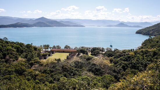 Ilha Anchieta, em Ubatuba, no litoral norte paulista
