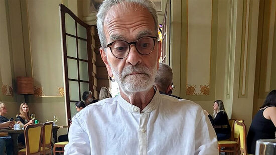 Hospital informou que o jornalista passou por procedimento para drenar um hematoma