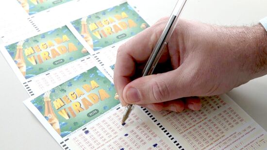 Processo é feito com login da conta Caixa e gera comprovante automático