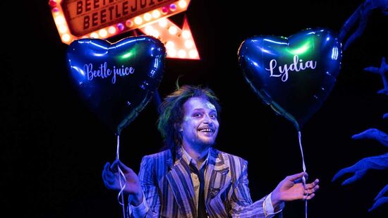 Cantora foi reconhecida por Eduardo Sterblitch durante o espetáculo e acabou cantando A Lenda para a plateia