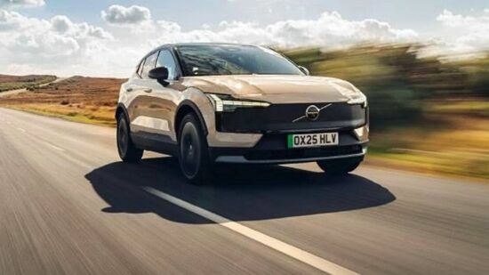 EX30 também é o modelo mais sustentável dos 98 anos da montadora sueca e o quarto 100% elétrico mais vendido do Brasil