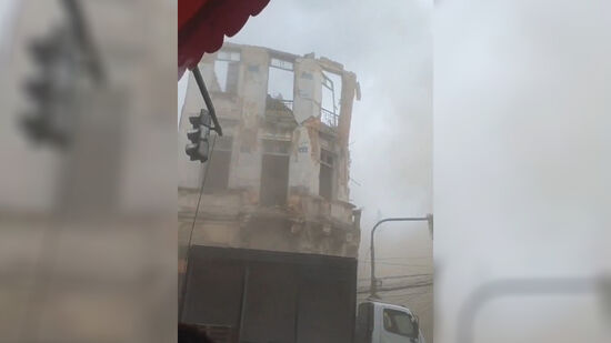 Defesa Civil avalia risco de novos danos em imóveis vizinhos após o colapso