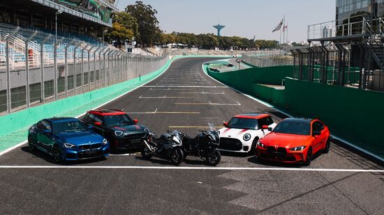 Público conferiu esportivos como o M2 CS, o Mini John Cooper Works e a nova R 1300 RT fabricada em Manaus