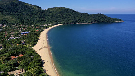 Iniciativa de avistamento de baleias impulsiona turismo e movimenta R$ 138 milhões por temporada