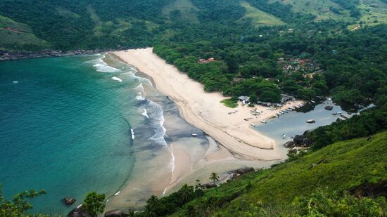 Com estrutura simples, mas acolhedora, o Bonete recebe visitantes que desejam viver uma experiência diferente do turismo convencional.