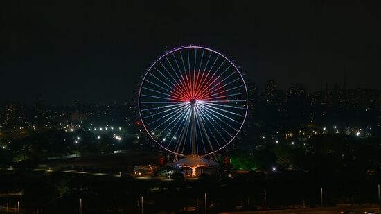 Roda Rico transformará o céu paulistano em um espetáculo natalino com seus 27 mil LEDs