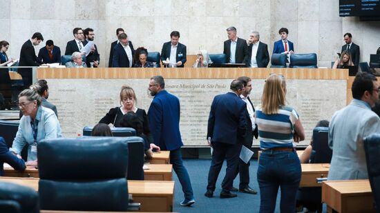 Sessões que discutiram o projeto foram marcadas por defesas e críticas ao texto