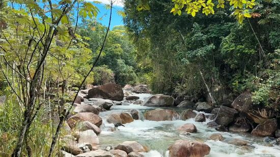 Lavrinhas combina montanhas, &aacute;guas verde-azuladas e noites estreladas em um destino perfeito perto de SP