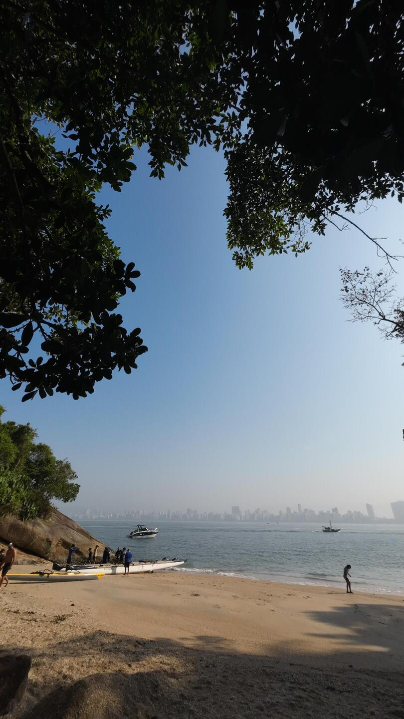 De natureza encantadora, praia do Cheira Limão é cheia de colchas e de águas cristalinas