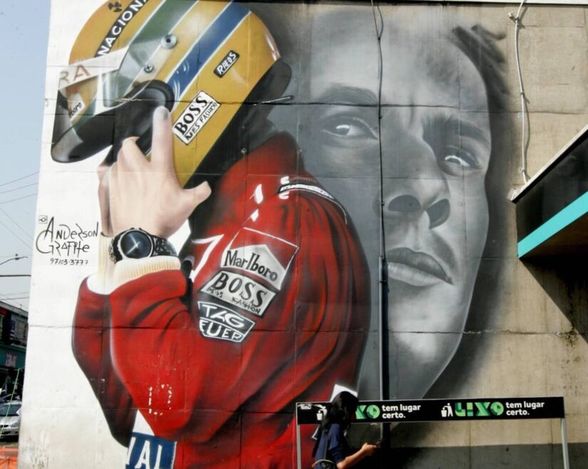 Grafite de Ayrton Senna feito por Anderson (Grafite) Araújo, em São Paulo