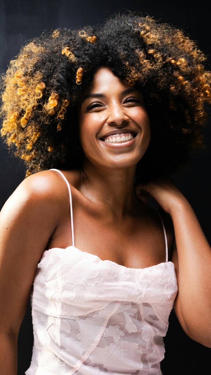 Descubra equilíbrio perfeito entre dentes e angulação para um sorriso irresistível