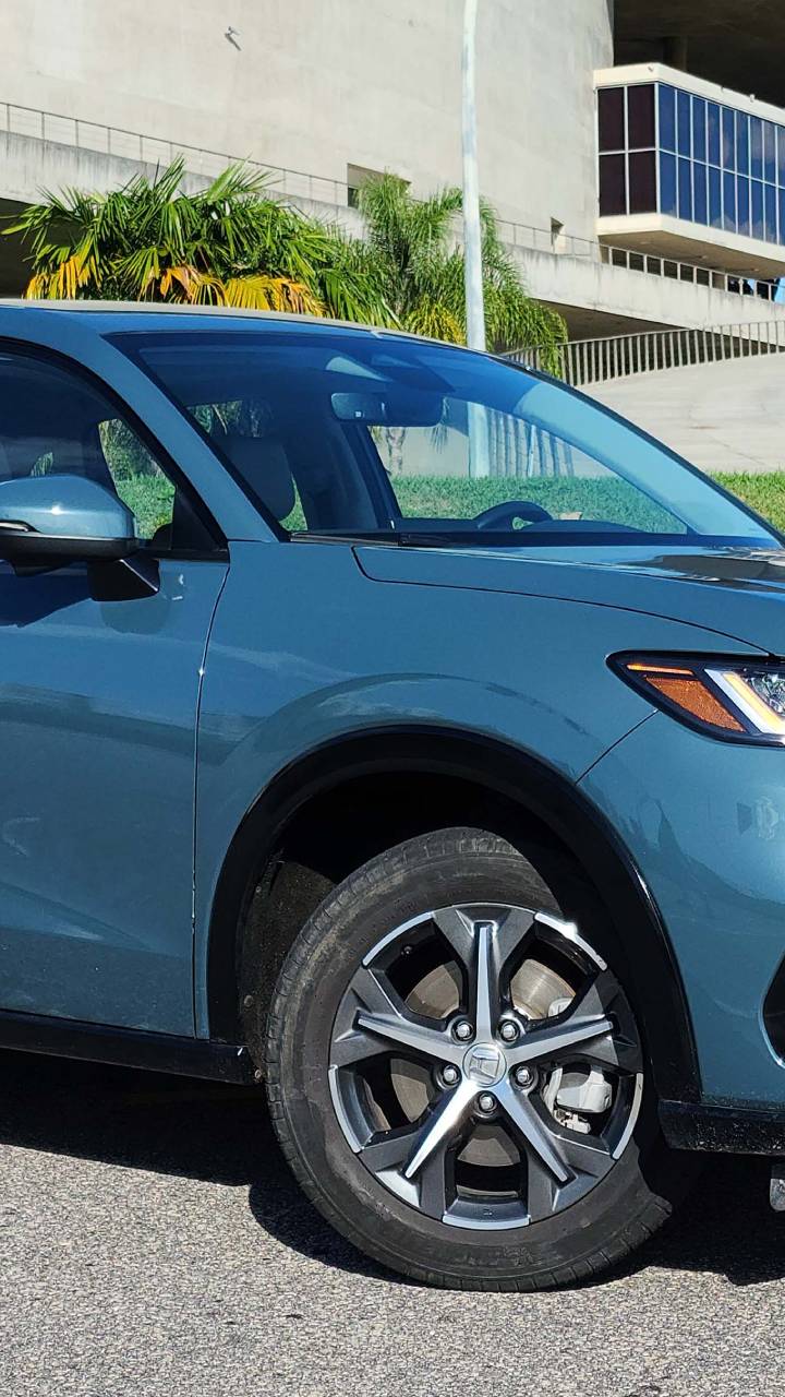 Modelo tem proposta de combinar porte elevado dos SUV com dirigibilidade dos sedãs