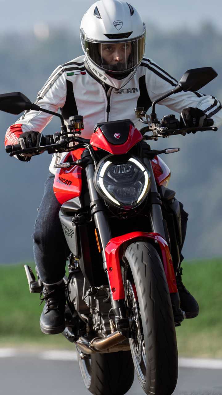 Marca Ducati apresentou a nova geração da Monster