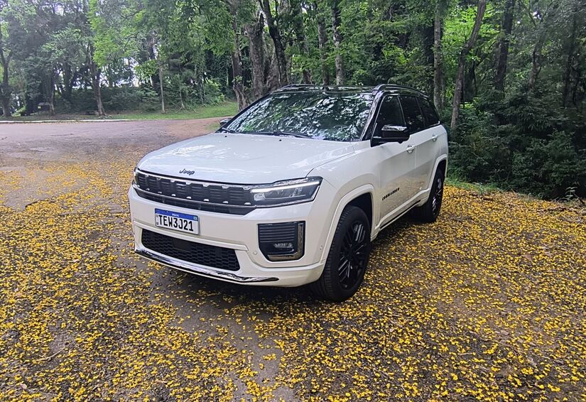 Jeep Commander Blackhawk