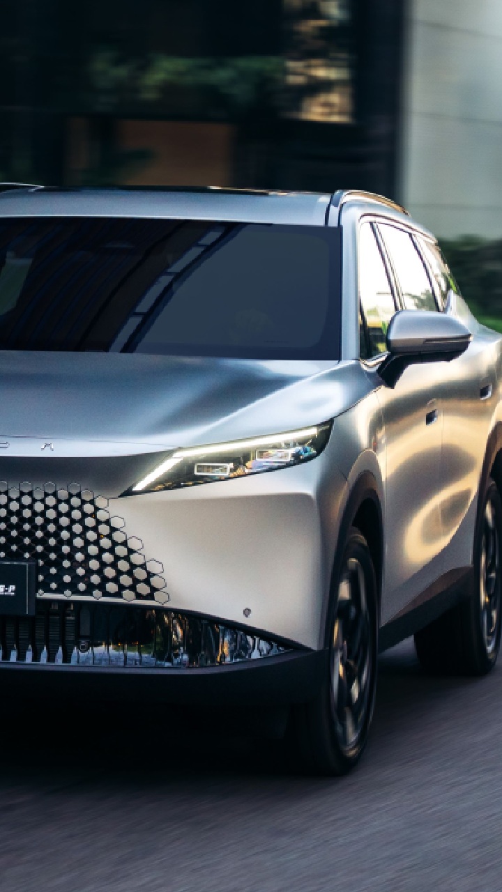 Marca do Grupo Chery Internacional, a Omoda & Jaecoo anuncia a estreia no mercado brasileiro de dois de seus SUVs híbridos mais tecnológicos