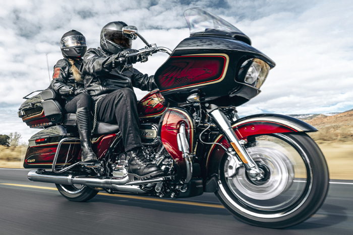 Harley-Davidson CVO Road Glide Limited Anniversary - Foto: Divulgação