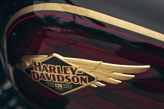 Harley-Davidson CVO Road Glide Limited Anniversary - Foto: Divulgação