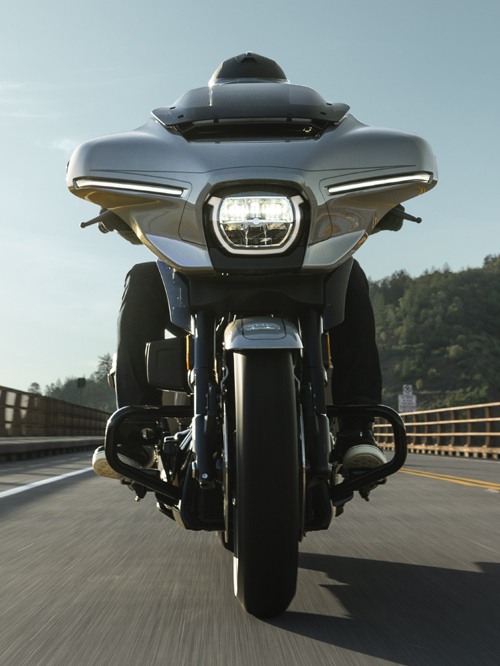 Harley-Davidson CVO Street Glide - Foto: Divulgação