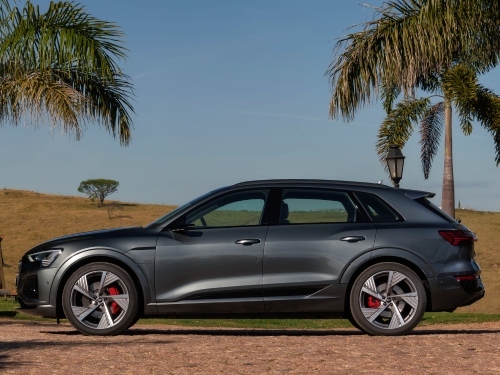 Audi Q8 e-tron - Foto: Divulgação