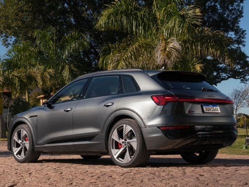 Audi Q8 e-tron - Foto: Divulgação