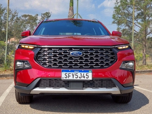 O SUV da Ford vem somente na versão "top" Titanium, sem opcionais - Fotos: Luiz Humberto Monteiro Pereira / AutoMotrix