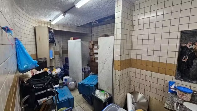 Espaço conhecido como Lounge Sapucaí, localizado no setor 13, teve o buffet interditado pela Vigilância Sanitária. Foto: Divulgação 